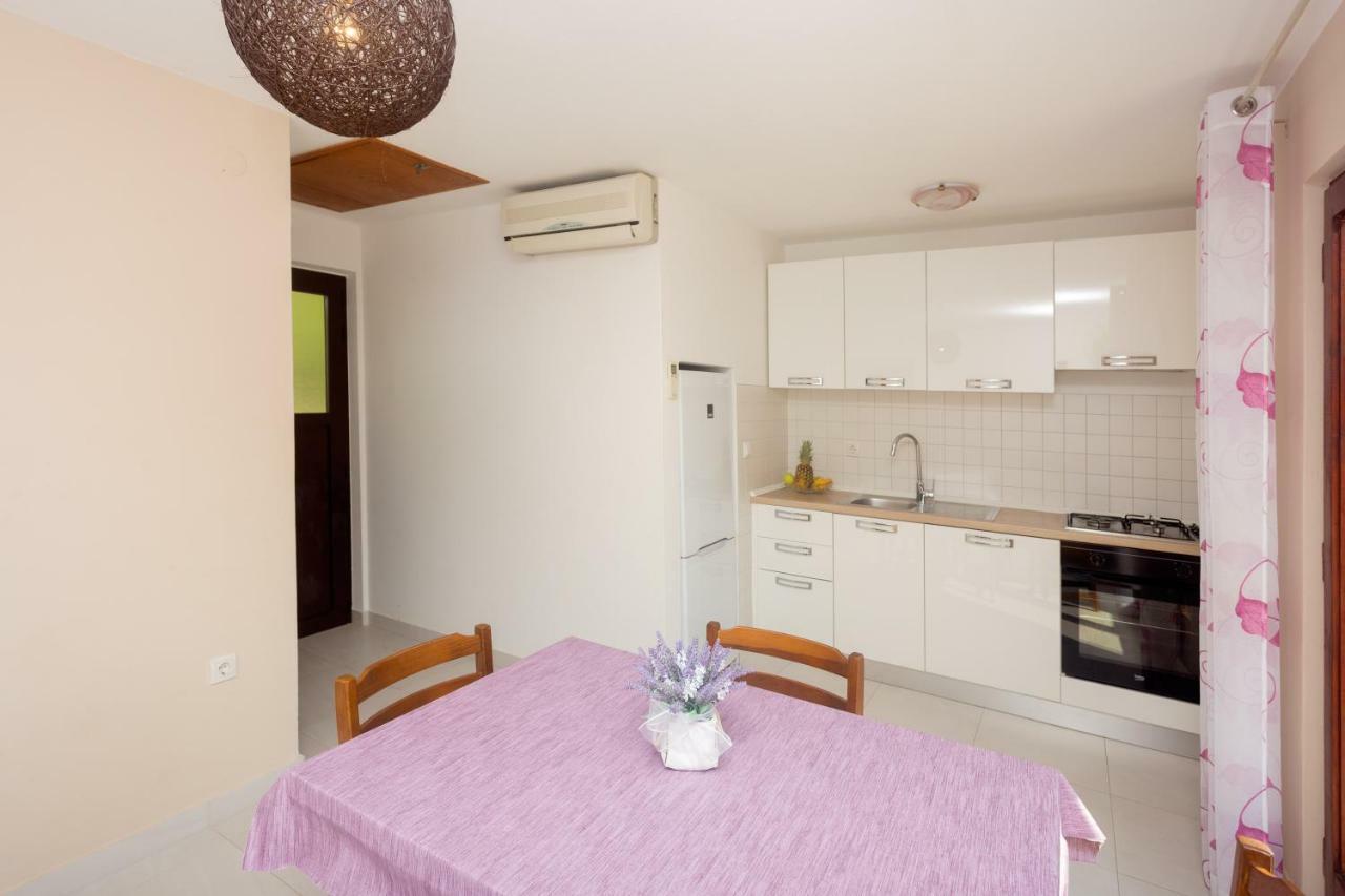Apartments Balic Ivan Dolac Esterno foto