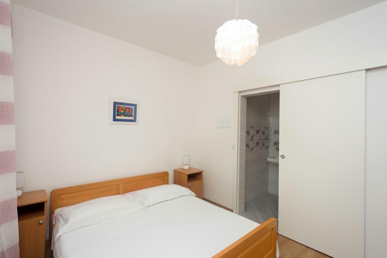 Apartments Balic Ivan Dolac Esterno foto
